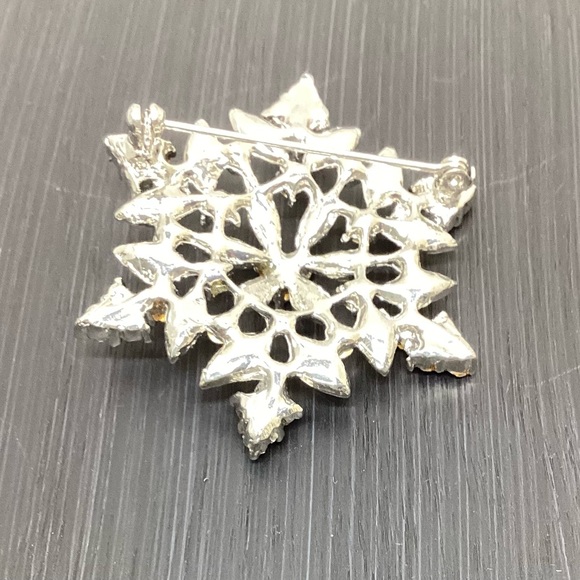 Aurora borealis vintage snowflake statement  brooch - Picture 4 of 5